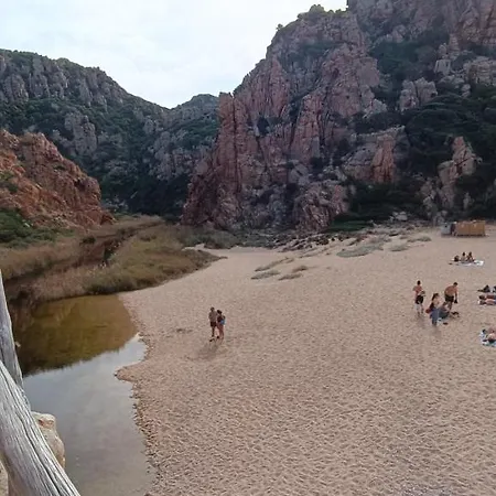 Casa vacanze Domo In Su Mare