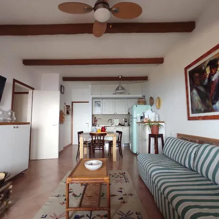 Casa vacanze Domo In Su Mare Costa Paradiso
